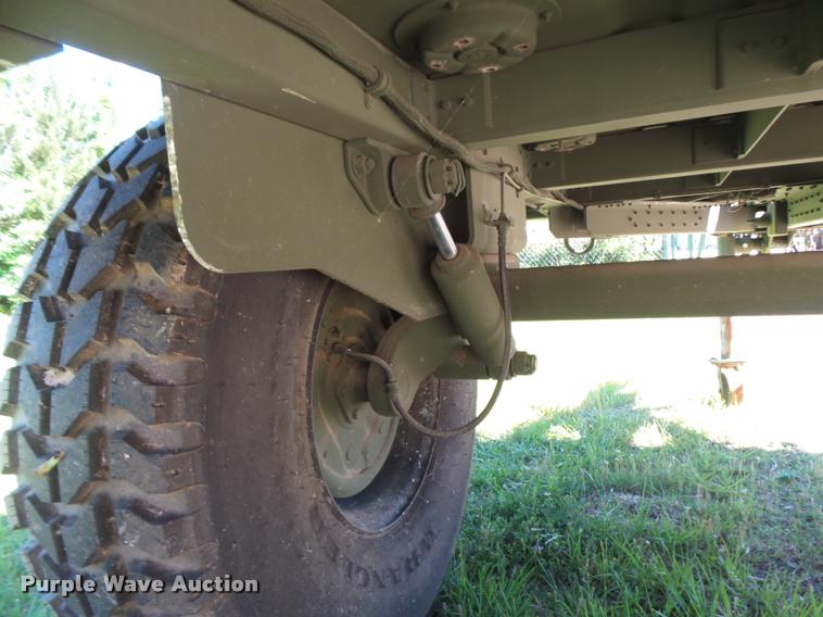 image for item DE9617 2013 U.S. Military M-1102 utility trailer