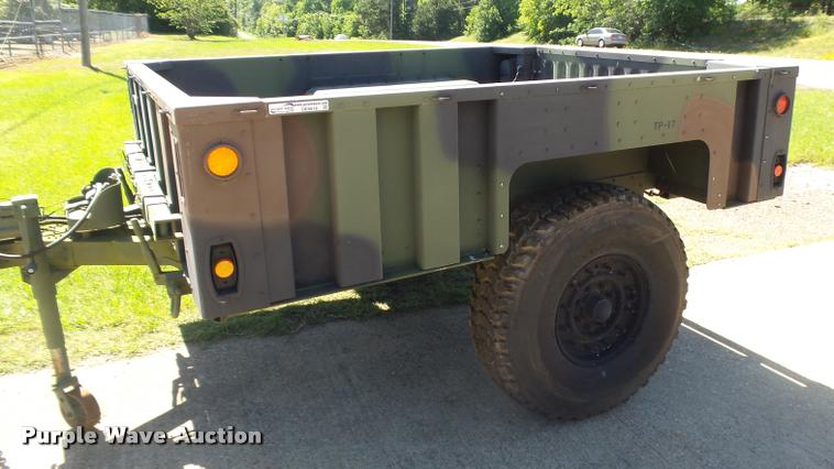 image for item DE9618 2013 U.S. Military M-1102 utility trailer