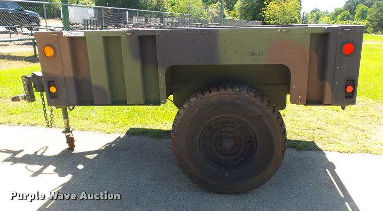 image for item DE9618 2013 U.S. Military M-1102 utility trailer