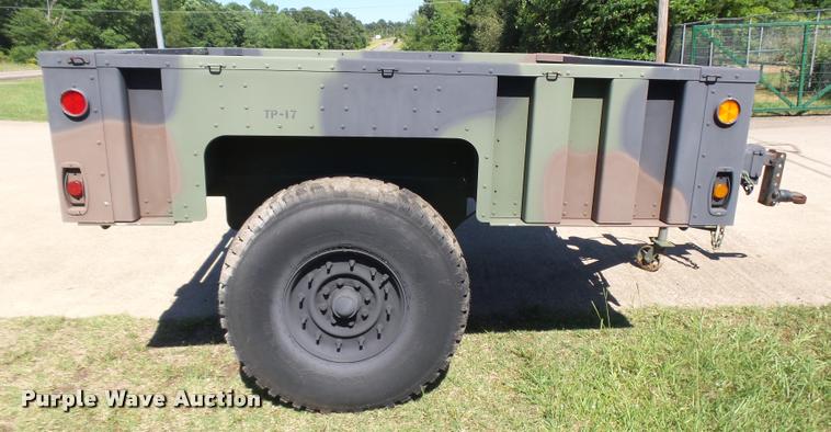image for item DE9618 2013 U.S. Military M-1102 utility trailer