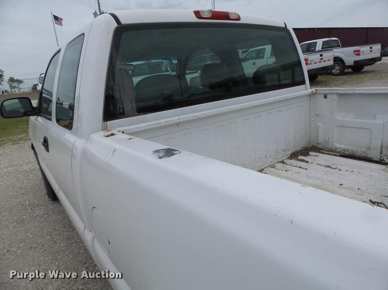 image for item DF9261 2006 Chevrolet Silverado 1500 Ext. Cab pickup truck