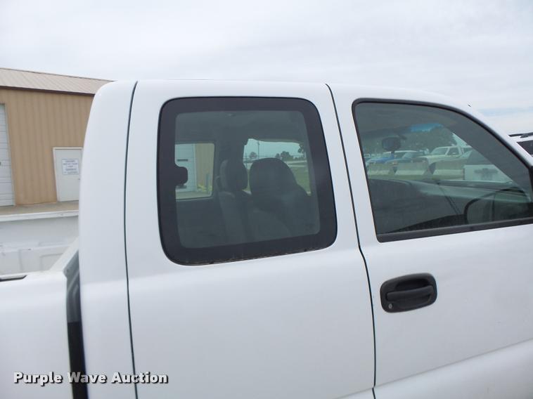 image for item DF9261 2006 Chevrolet Silverado 1500 Ext. Cab pickup truck