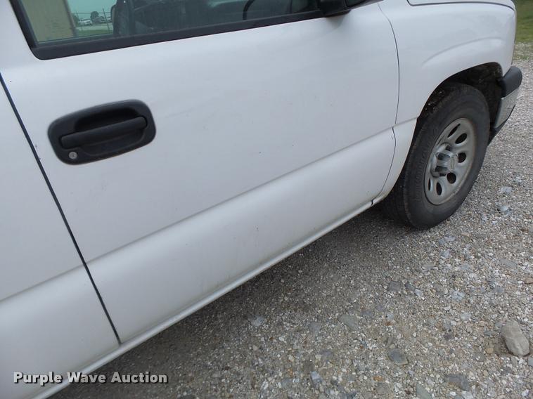 image for item DF9261 2006 Chevrolet Silverado 1500 Ext. Cab pickup truck