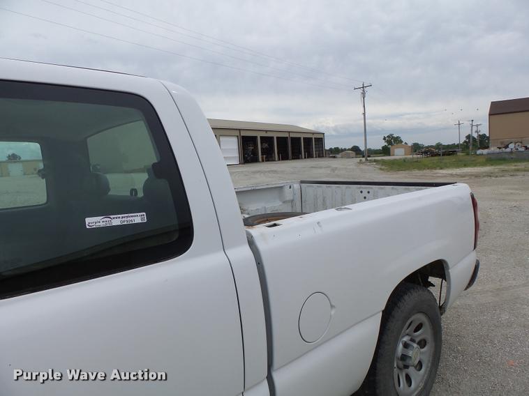image for item DF9261 2006 Chevrolet Silverado 1500 Ext. Cab pickup truck