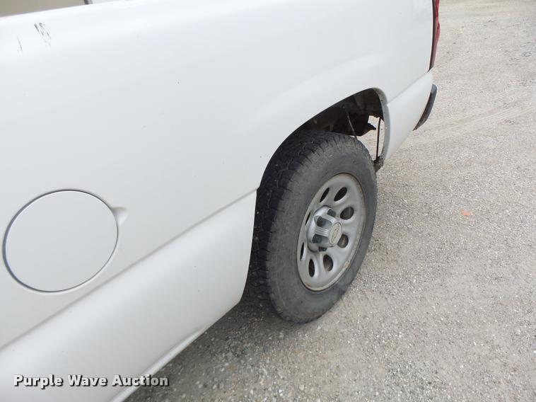 image for item DF9261 2006 Chevrolet Silverado 1500 Ext. Cab pickup truck