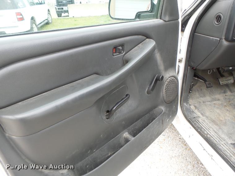 image for item DF9261 2006 Chevrolet Silverado 1500 Ext. Cab pickup truck