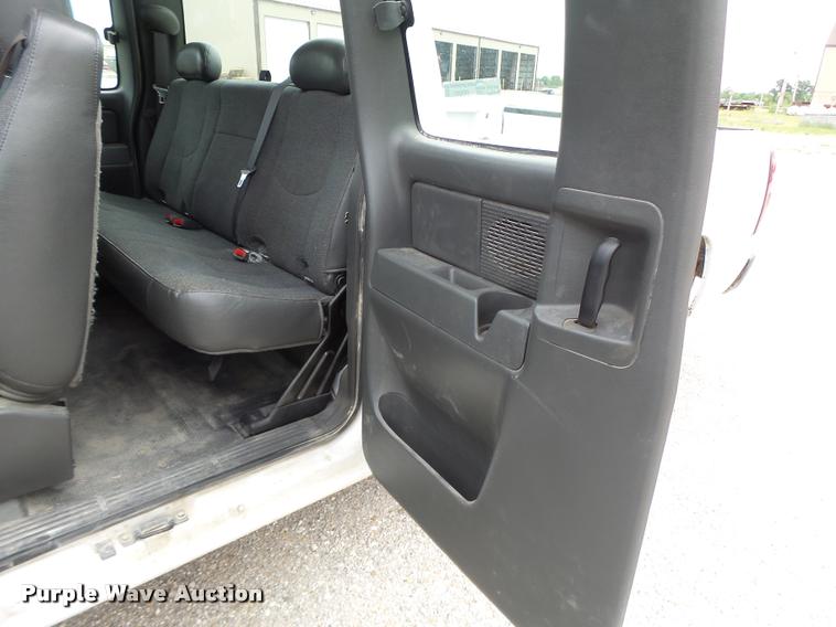 image for item DF9261 2006 Chevrolet Silverado 1500 Ext. Cab pickup truck