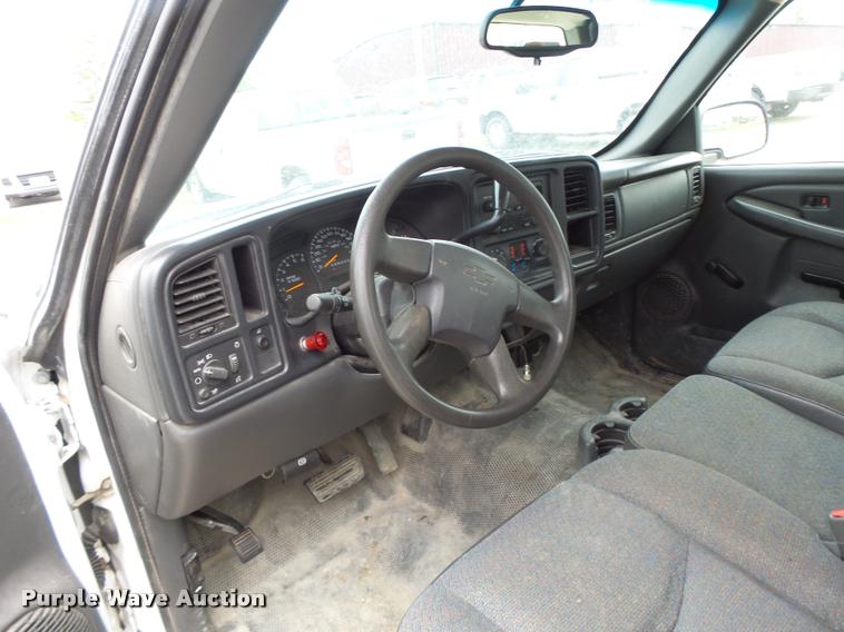 image for item DF9261 2006 Chevrolet Silverado 1500 Ext. Cab pickup truck