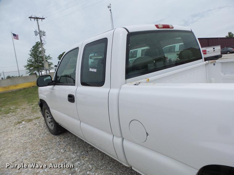 image for item DF9262 2006 Chevrolet Silverado 1500 Ext. Cab pickup truck