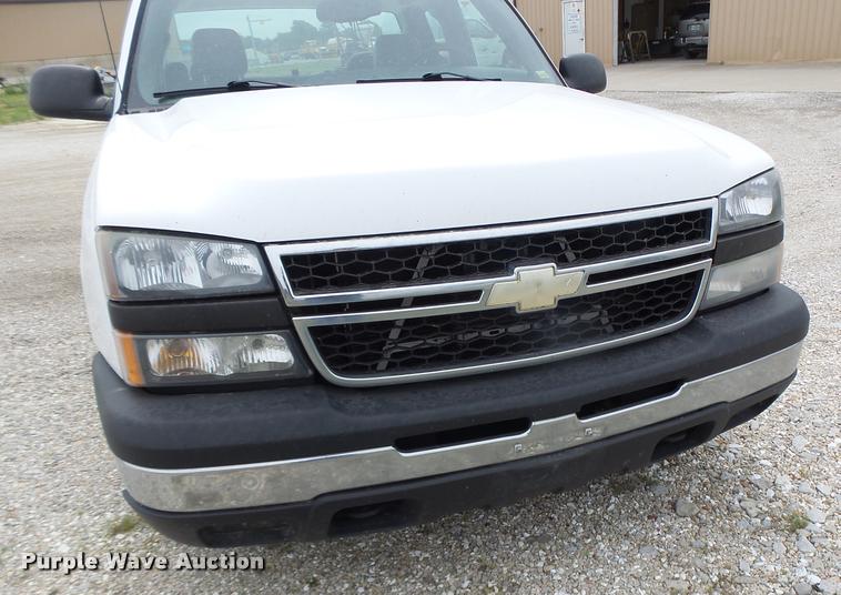 image for item DF9262 2006 Chevrolet Silverado 1500 Ext. Cab pickup truck