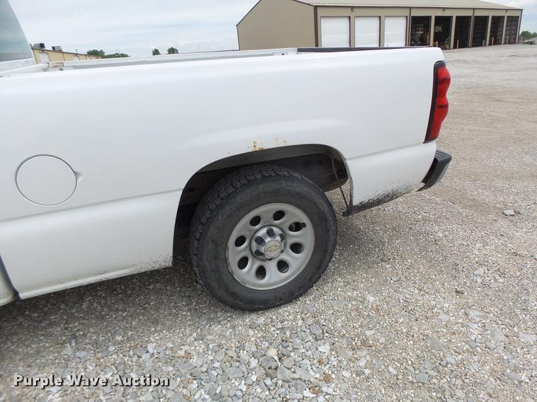 image for item DF9262 2006 Chevrolet Silverado 1500 Ext. Cab pickup truck