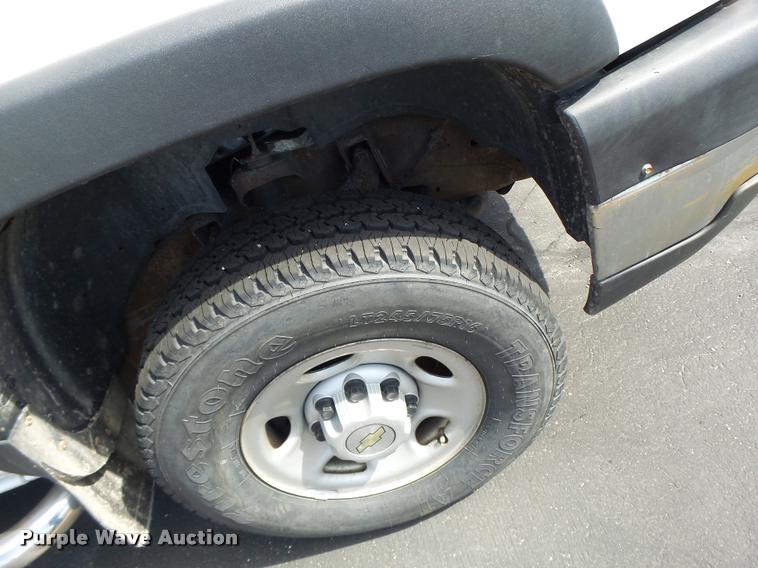 image for item DF9270 2006 Chevrolet Silverado 2500HD pickup truck