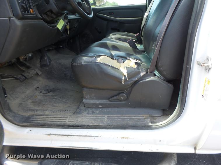 image for item DF9270 2006 Chevrolet Silverado 2500HD pickup truck