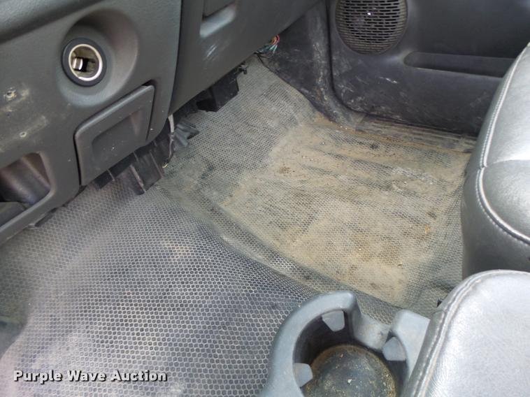 image for item DF9270 2006 Chevrolet Silverado 2500HD pickup truck