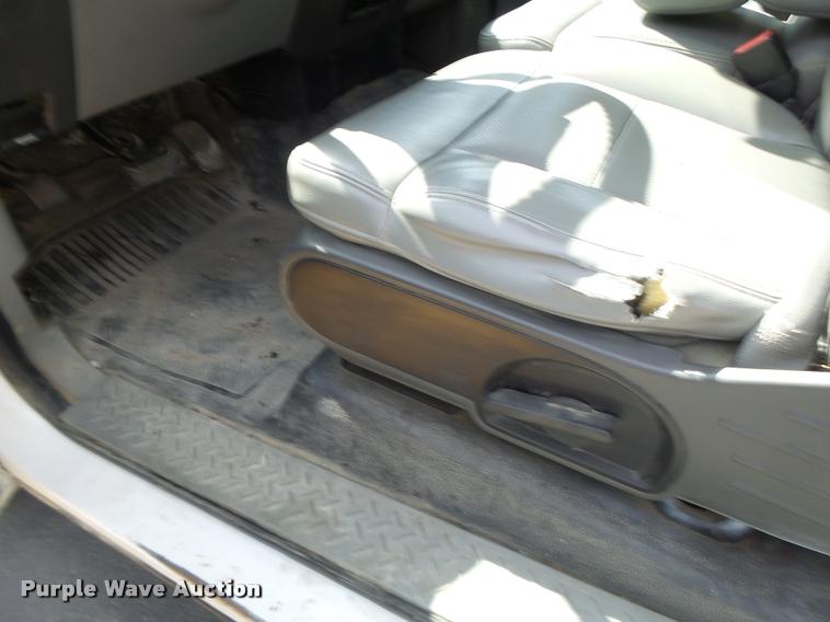 image for item DF9271 2008 Ford F150 SuperCab pickup truck