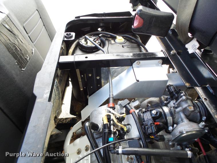 image for item DF9273 2011 Polaris Ranger XP utility vehicle