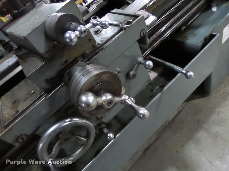 image for item DF9285 Leblond Regal lathe