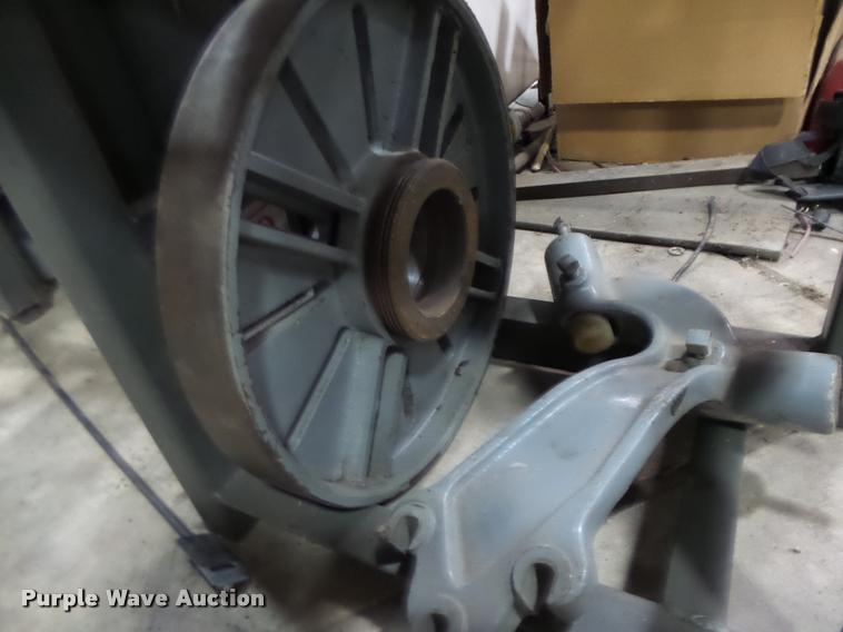 image for item DF9285 Leblond Regal lathe