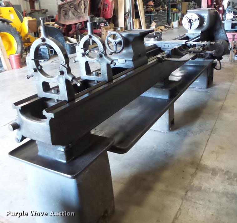 image for item DF9287 Cincinnati lathe