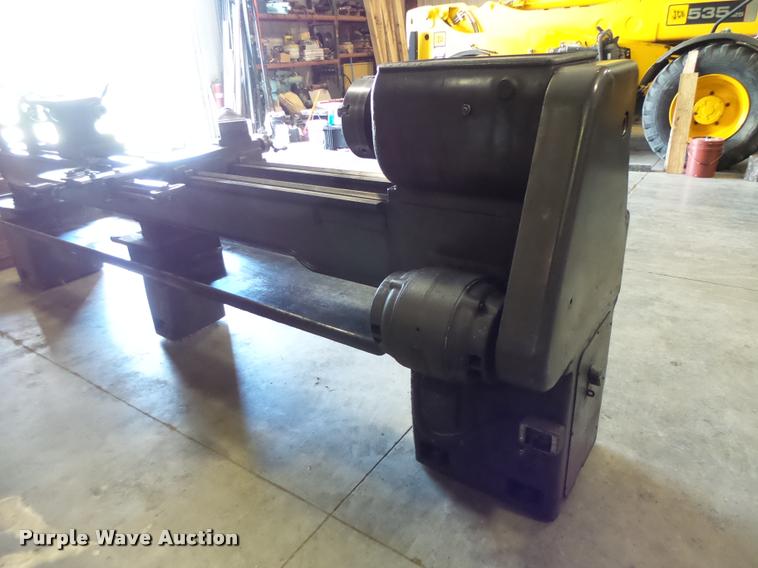 image for item DF9287 Cincinnati lathe