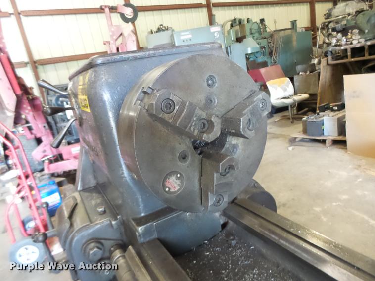 image for item DF9287 Cincinnati lathe