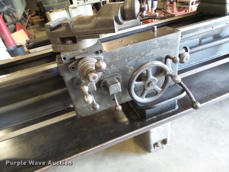 image for item DF9287 Cincinnati lathe