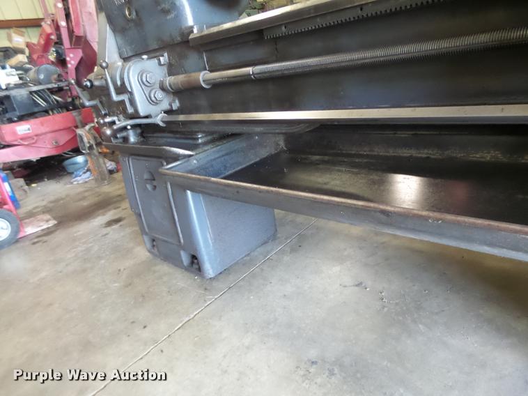 image for item DF9287 Cincinnati lathe