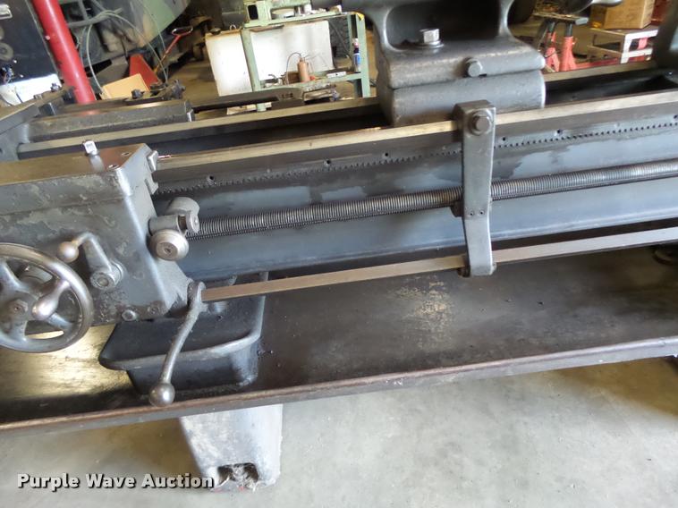 image for item DF9287 Cincinnati lathe