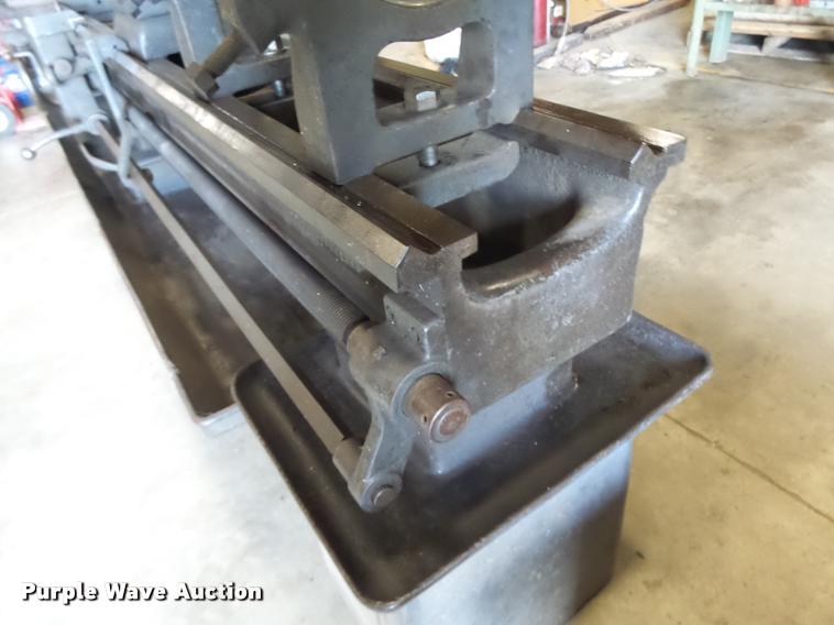 image for item DF9287 Cincinnati lathe