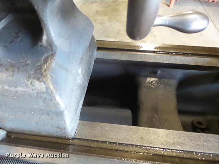 image for item DF9287 Cincinnati lathe