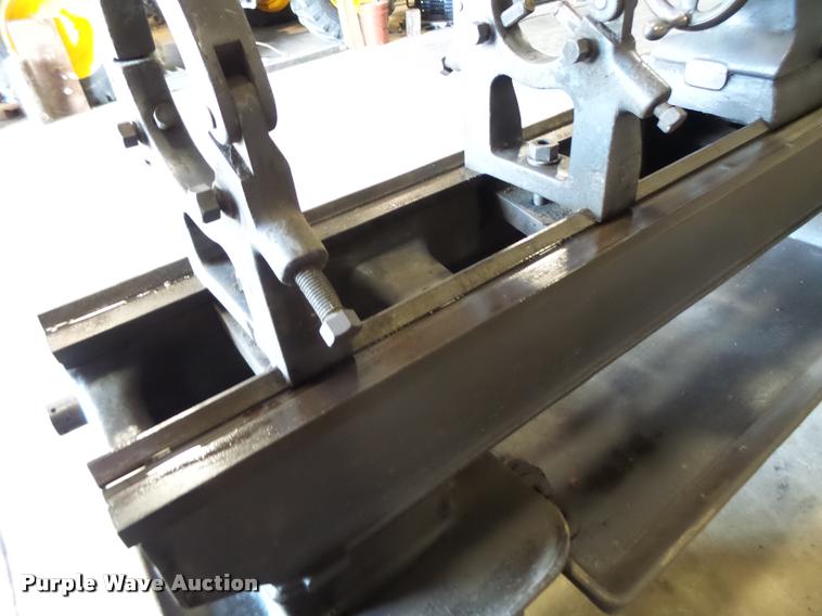 image for item DF9287 Cincinnati lathe