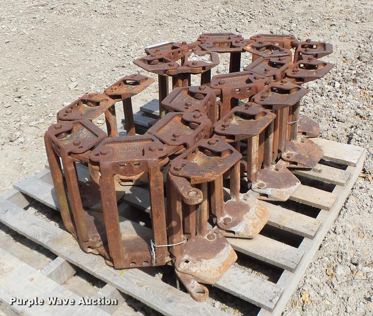 image for item DF9291 Grouser skid steer tracks