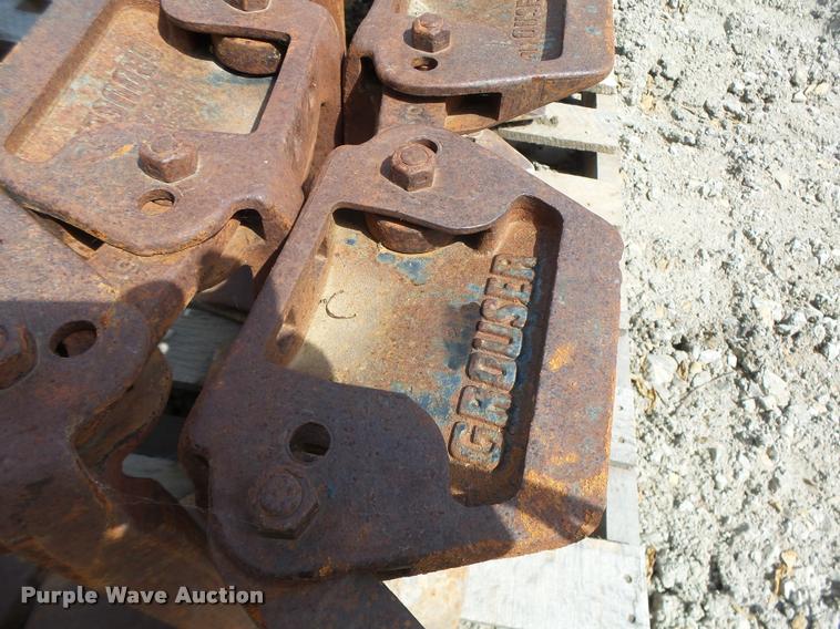 image for item DF9291 Grouser skid steer tracks