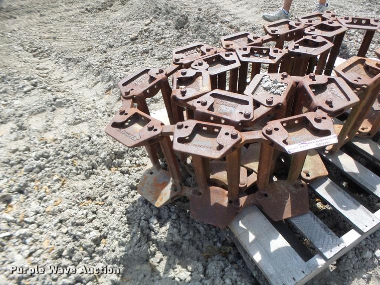 image for item DF9291 Grouser skid steer tracks