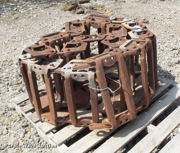 image for item DF9291 Grouser skid steer tracks