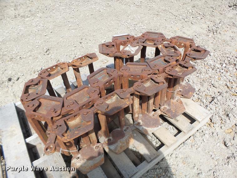 image for item DF9291 Grouser skid steer tracks