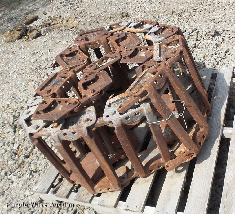 image for item DF9291 Grouser skid steer tracks