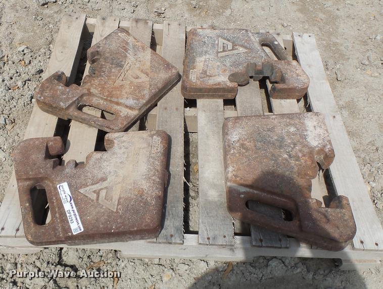 image for item DF9293 Allis Chalmers suitcase weights