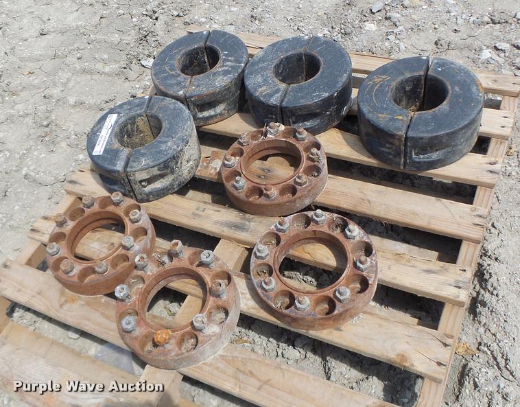 image for item DF9296 Skid steer wheel weights