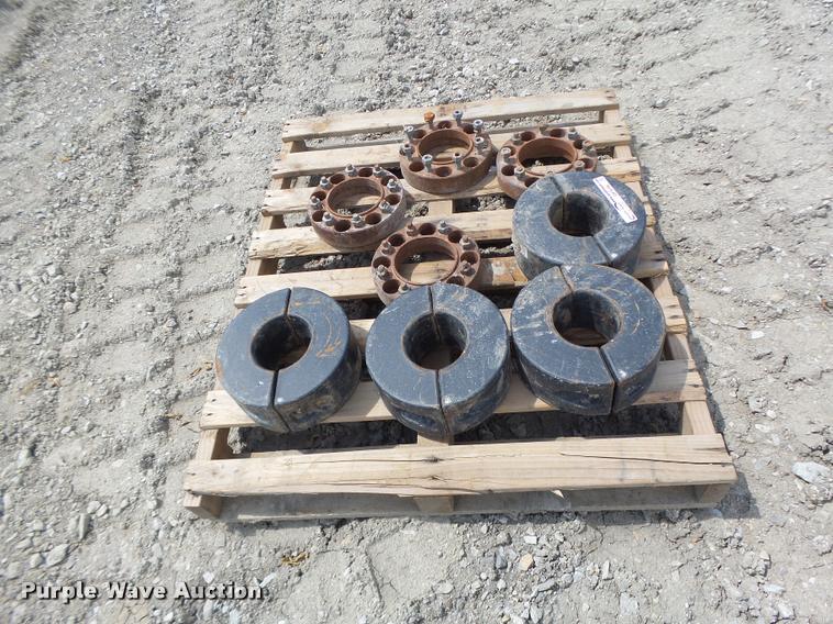 image for item DF9296 Skid steer wheel weights