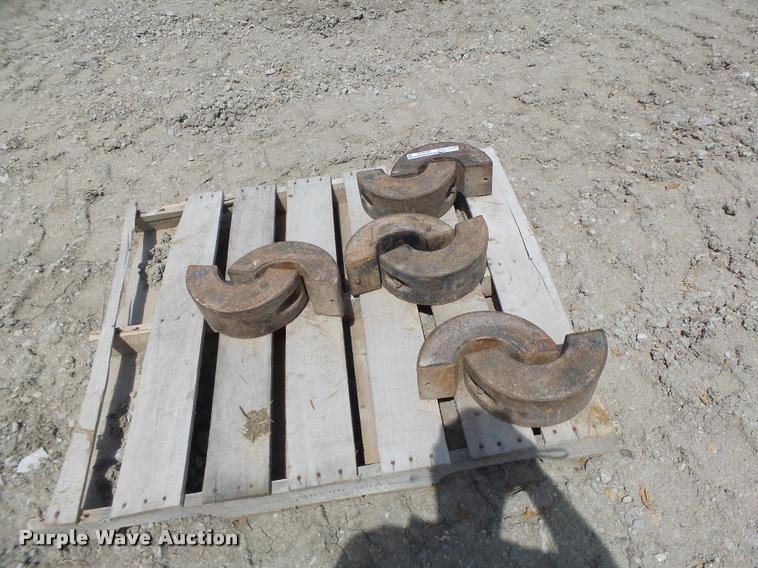 image for item DF9297 Skid steer wheel weights