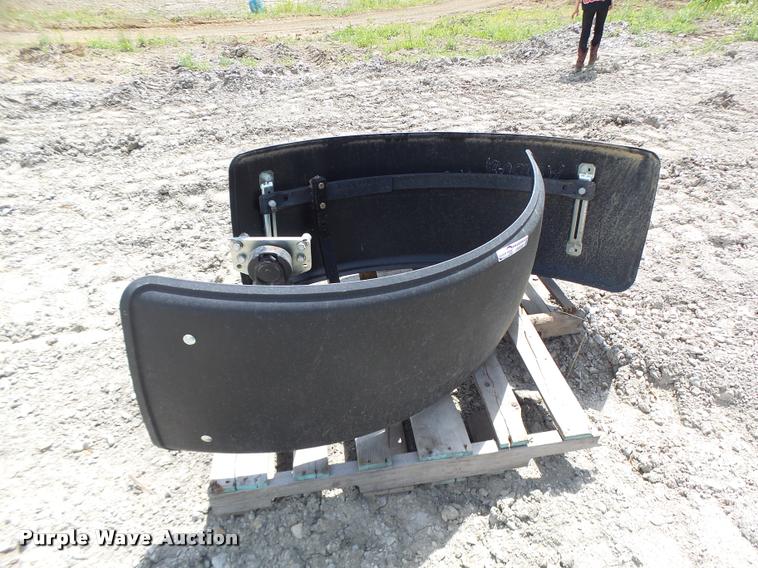 image for item DF9299 Tractor fenders