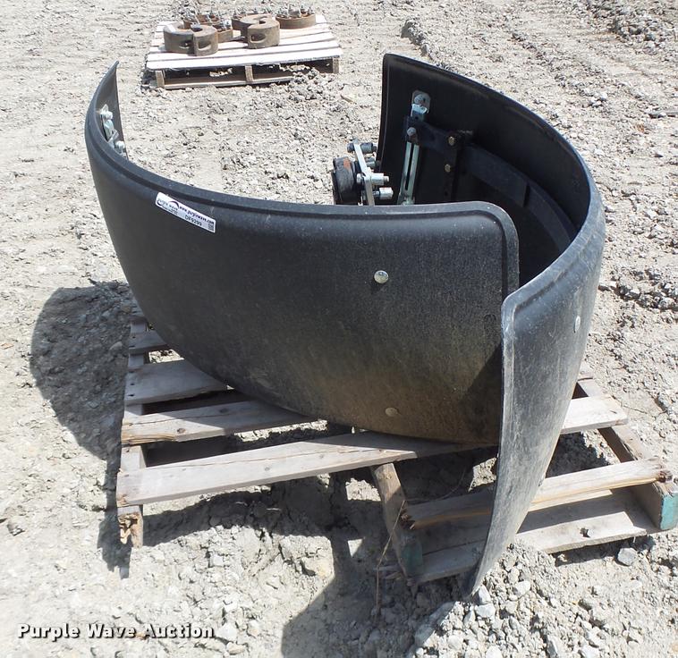 image for item DF9299 Tractor fenders