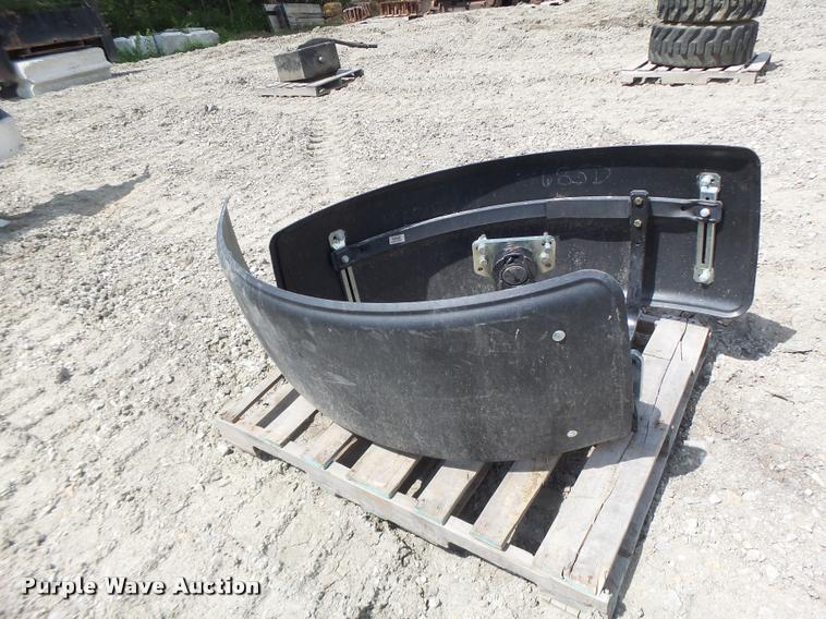 image for item DF9299 Tractor fenders
