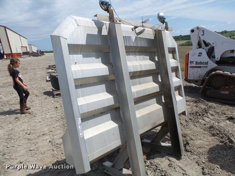 image for item DF9300 Aluminum headache rack