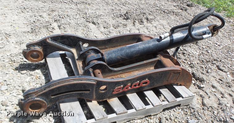 image for item DF9301 Esco hydraulic thumb