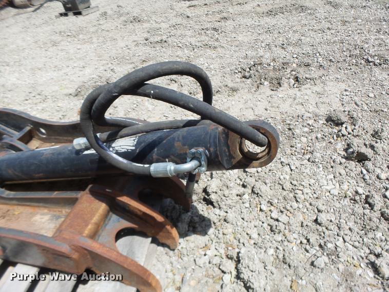 image for item DF9301 Esco hydraulic thumb