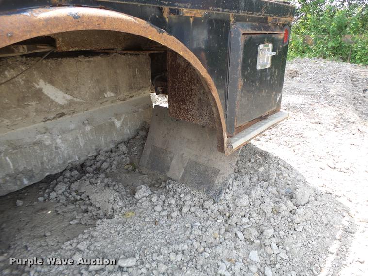 image for item DF9302 Flatbed