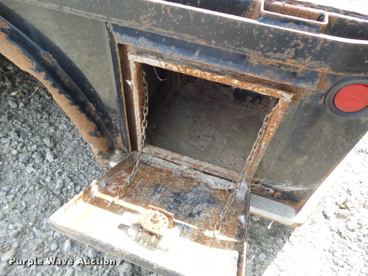 image for item DF9302 Flatbed