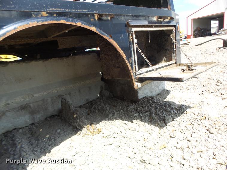 image for item DF9302 Flatbed